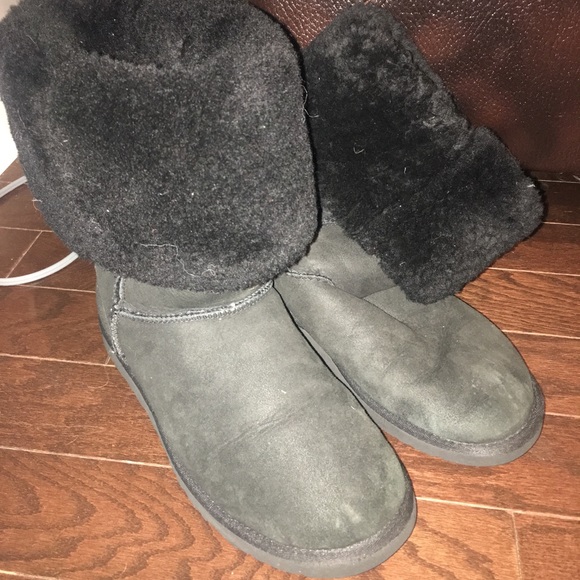 Black Tall Uggs - Picture 4 of 7